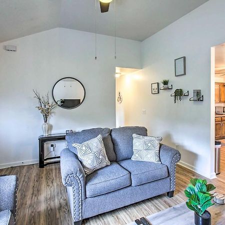 Vila Charming Springfield Escape With Furnished Deck Exteriér fotografie