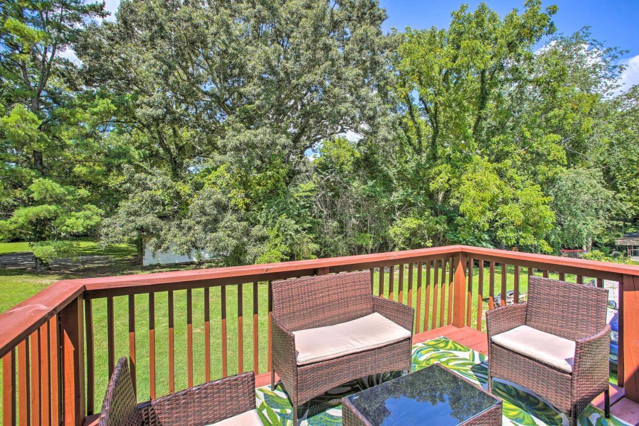 Vila Charming Springfield Escape With Furnished Deck Exteriér fotografie