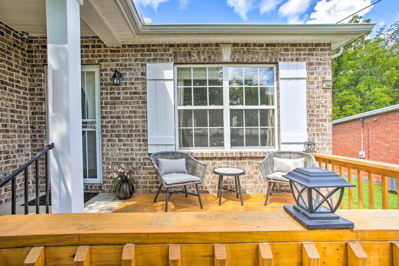 Vila Charming Springfield Escape With Furnished Deck Exteriér fotografie